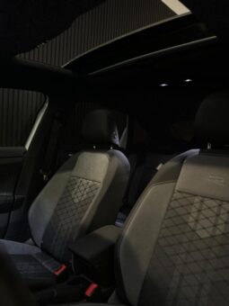 
										Volkswagen Taigo 1.0tsi R-line Black Editie Pano Keyles volledig									