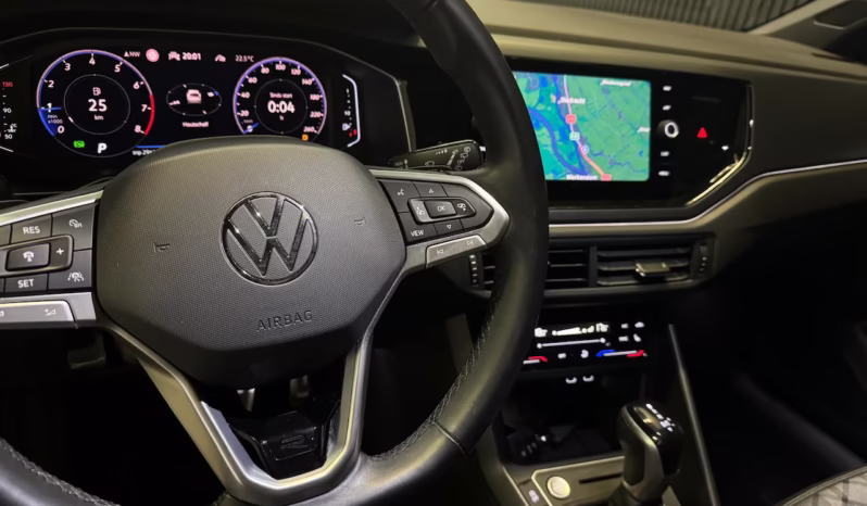 
								Volkswagen Taigo 1.0tsi R-line Black Editie Pano Keyles volledig									