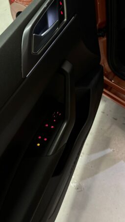 
										Volkswagen Polo 1.0 TSI Highline automaat panoramadak sfeerverlichting volledig									