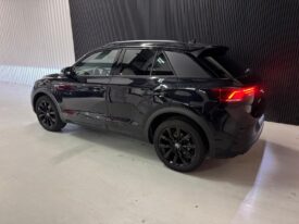 Volkswagen T-Roc 1.5 TSI 3xR-Line /pano/keyless/carplay/navi