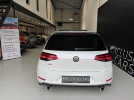 Volkswagen Golf 2.0 TSI GTI Performance dsg/pano/keyles