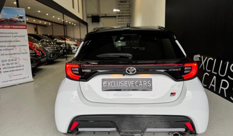 
								Toyota Yaris 1.5 Hybrid GR Sport Acc|Camera|CarPlay|Navigatie volledig									