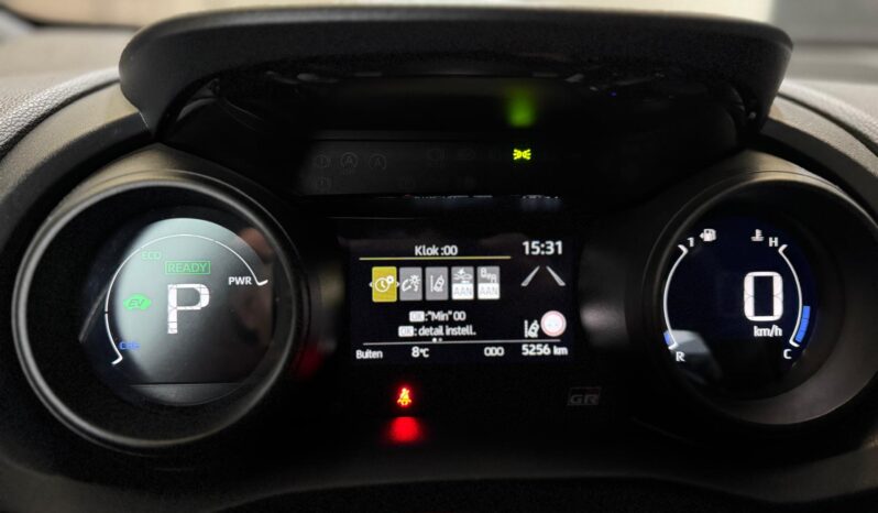 
								Toyota Yaris 1.5 Hybrid GR Sport Acc|Camera|CarPlay|Navigatie volledig									