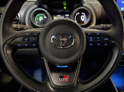 
										Toyota Yaris 1.5 Hybrid GR Sport Acc|Camera|CarPlay|Navigatie volledig									