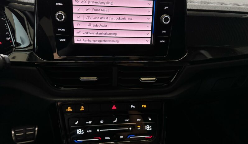 
								Volkswagen T-Roc 1.5 TSI R-Line Business 3x R-Line | Pano | volledig									