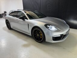 
										Porsche Panamera Sport Turismo 2.9 4S volledig									
