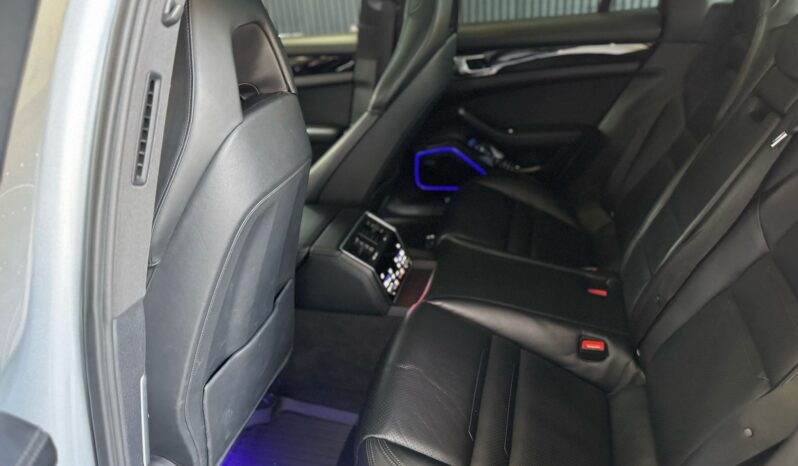 
								Porsche Panamera Sport Turismo 2.9 4S volledig									