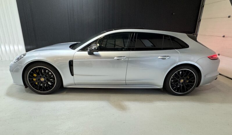 
								Porsche Panamera Sport Turismo 2.9 4S volledig									