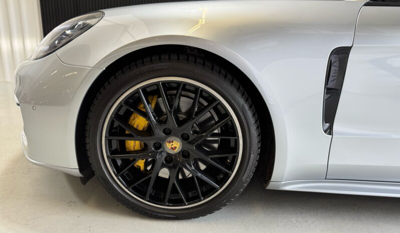 
								Porsche Panamera Sport Turismo 2.9 4S volledig									