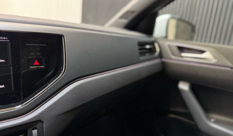 
								Volkswagen Polo 1.0 TSI R-Line automaat panoramadak keyles volledig									