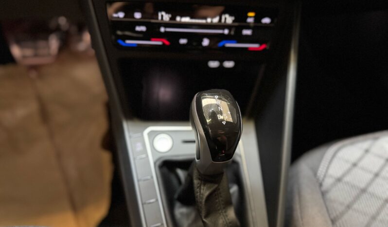 
								Volkswagen Polo 1.0 TSI R-Line automaat panoramadak keyles volledig									