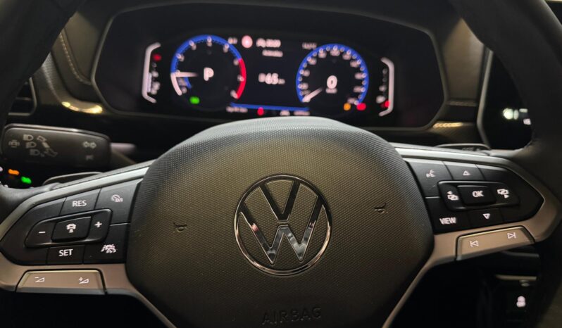 
								Volkswagen T-Cross 1.0 TSI R-Line Edition automaat volledig									