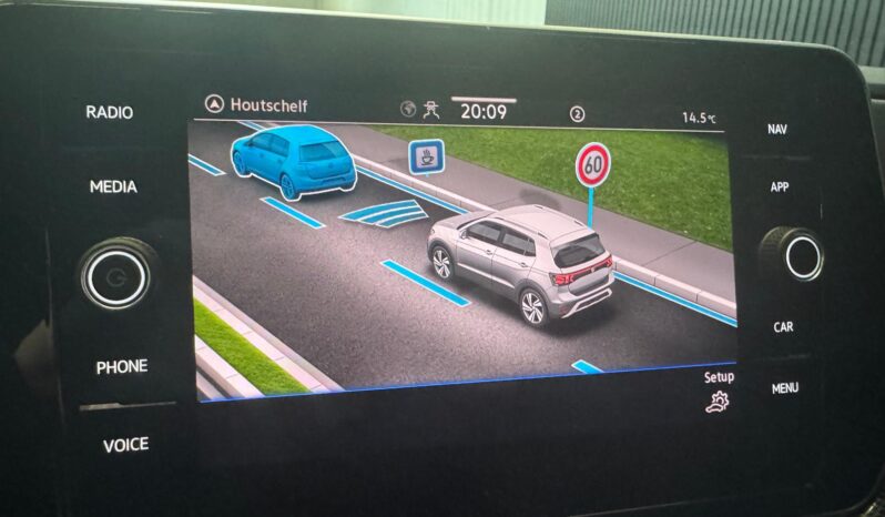
								Volkswagen T-Cross 1.0 TSI R-Line Edition automaat volledig									