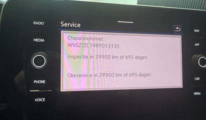 
								Volkswagen T-Cross 1.0 TSI R-Line Edition automaat volledig									