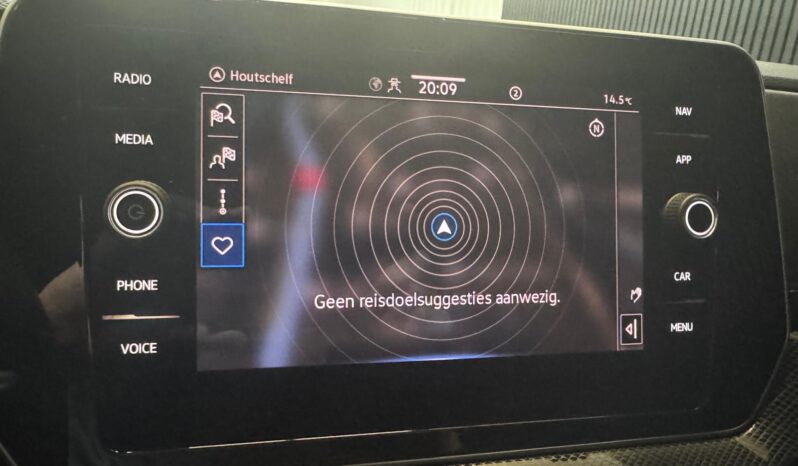 
								Volkswagen T-Cross 1.0 TSI R-Line Edition automaat volledig									