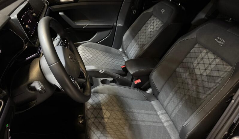 
								Volkswagen T-Cross 1.0 TSI R-Line Edition automaat volledig									