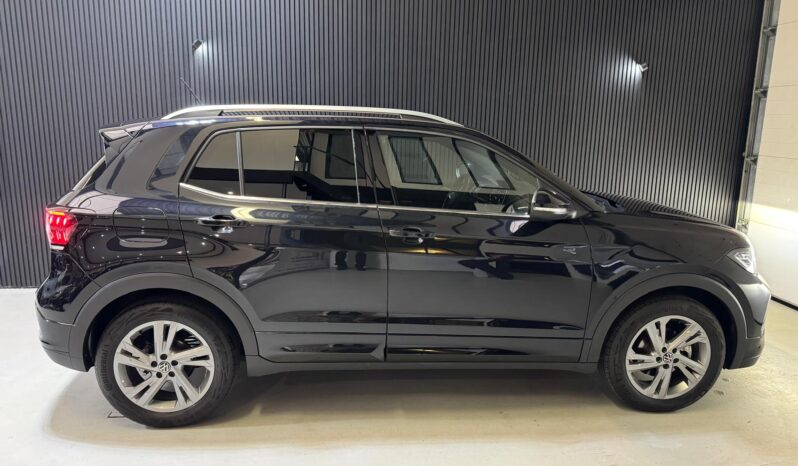 
								Volkswagen T-Cross 1.0 TSI R-Line Edition automaat volledig									