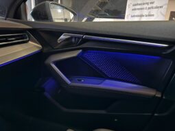 
										Audi A3 SPORTBACK 35 TFSI s-line S Edition automaat panoramadak volledig									