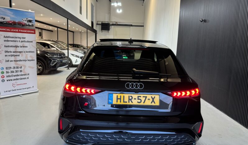 
								Audi A3 SPORTBACK 35 TFSI s-line S Edition automaat panoramadak volledig									