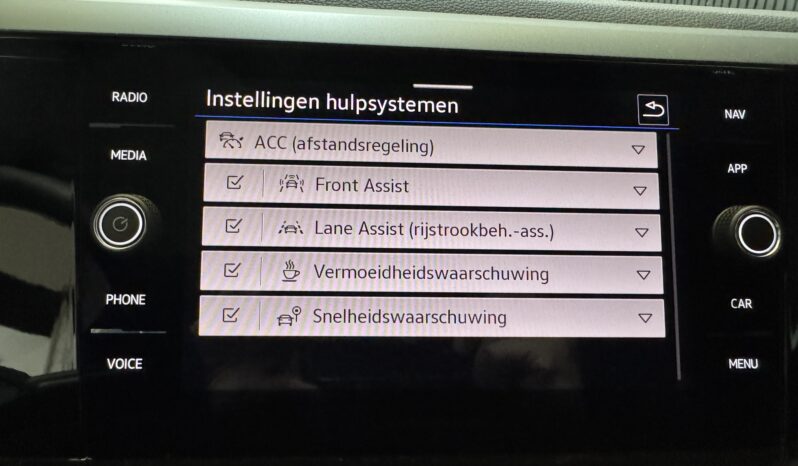 
								Volkswagen polo 1.0 TDI R-Line DSG 3x R-Line volledig									