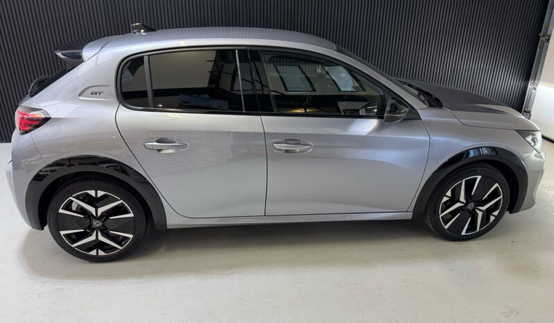 
								Peugeot 208 hybrid 100 e-dcs6 145pk gt automaat volledig									