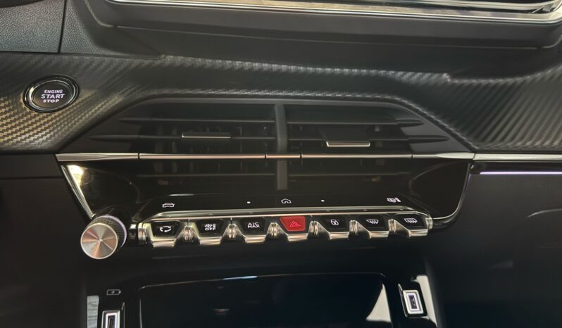 
								Peugeot 208 hybrid 100 e-dcs6 145pk gt automaat volledig									