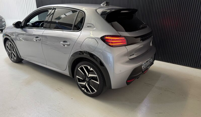 
								Peugeot 208 hybrid 100 e-dcs6 145pk gt automaat volledig									