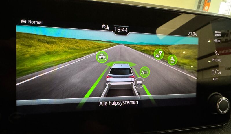 
								Skoda Kamiq 1.0 TSI Business Edition keyles trekhaak volledig									