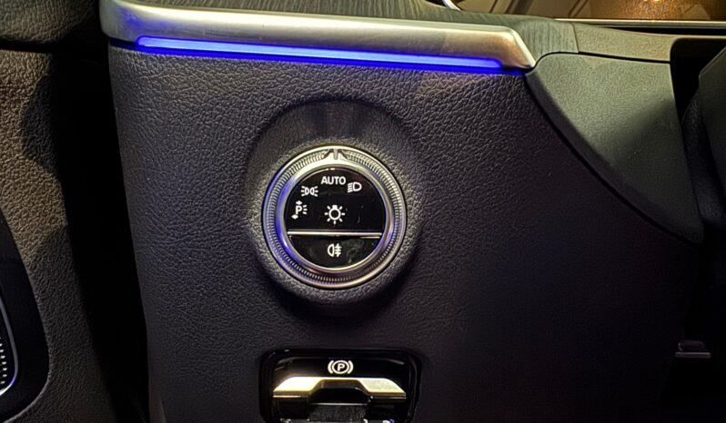 
								Mercedes-Benz C-klasse 200 4MATIC Luxury Line pano vol opties volledig									