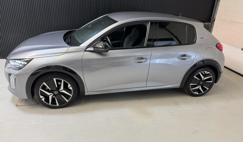 
								Peugeot 208 hybrid 100 e-dcs6 145pk gt automaat volledig									