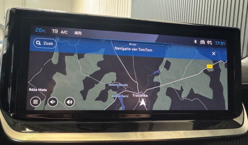 
								Peugeot 208 hybrid 100 e-dcs6 145pk gt automaat volledig									