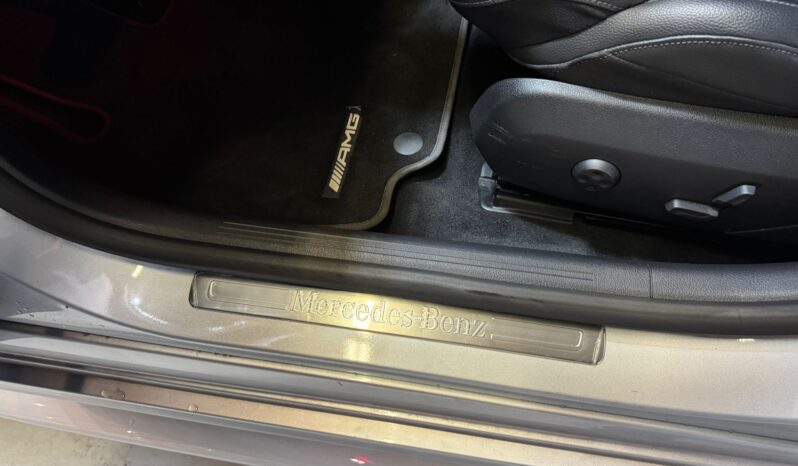 Mercedes-Benz C-klasse 180 AMG Line automaat volledig