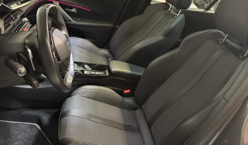 
								Peugeot 2008 1.2 PureTech GT panoramadak automaat volledig									