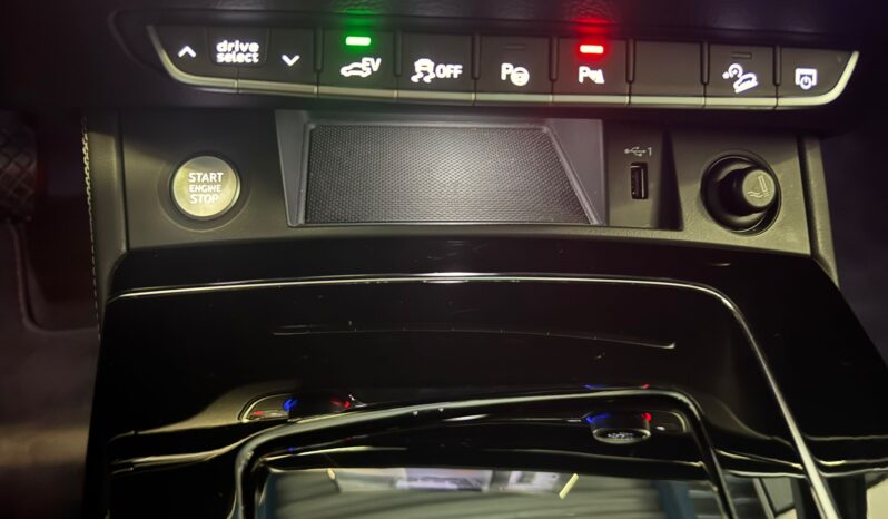 Audi Q5 Sportback 50 TFSI e S edition volledig