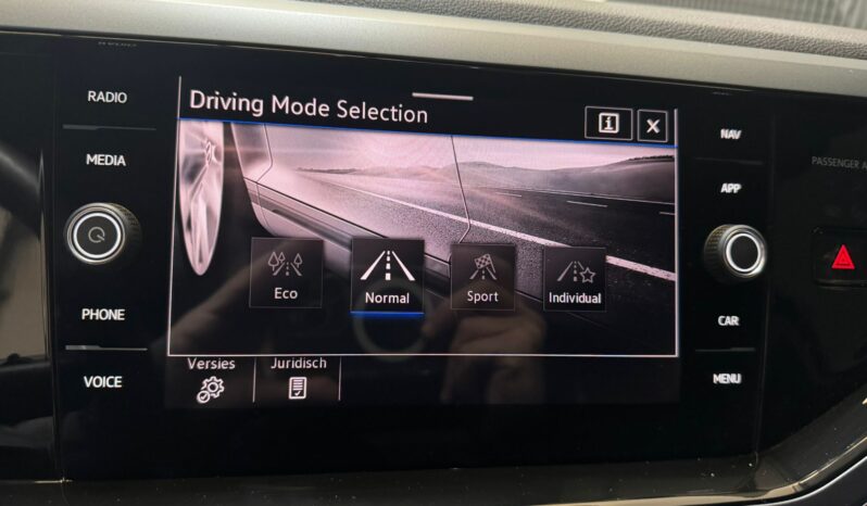 
								Volkswagen Polo 1.0 TSI R-Line Edition Panoramadak camera volledig									