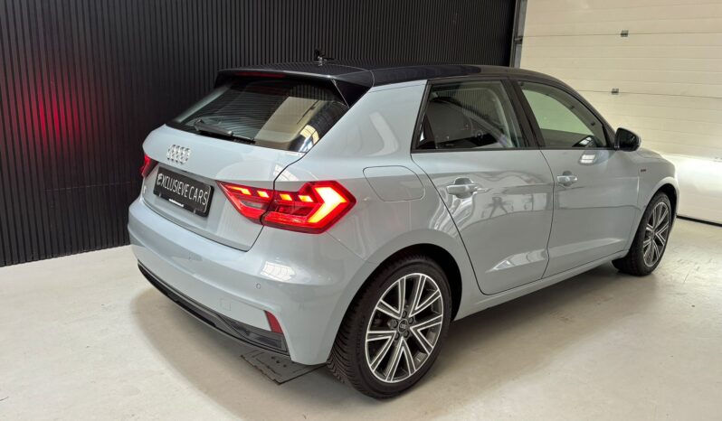 
								Audi A1 Sportback 30 TFSI S edition camera, virtual volledig									