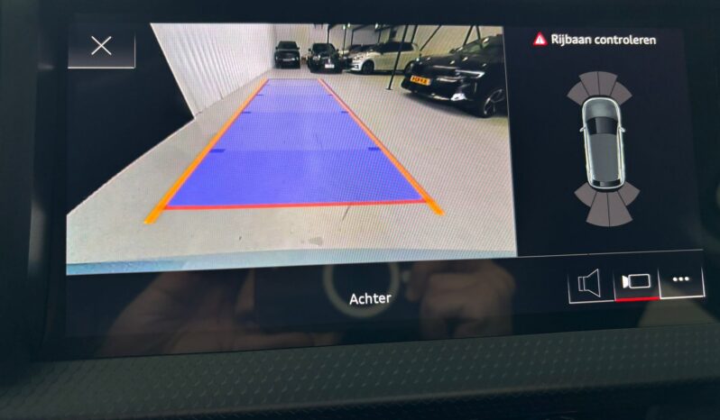 
								Audi A1 Sportback 30 TFSI S edition camera, virtual volledig									