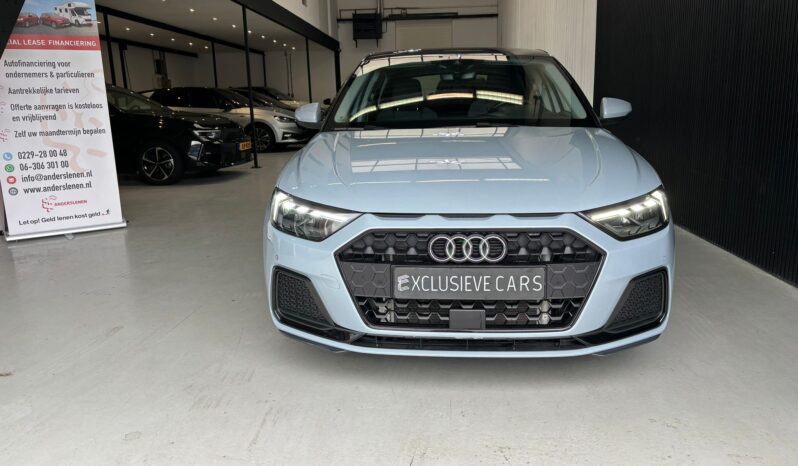 
								Audi A1 Sportback 30 TFSI S edition camera, virtual volledig									