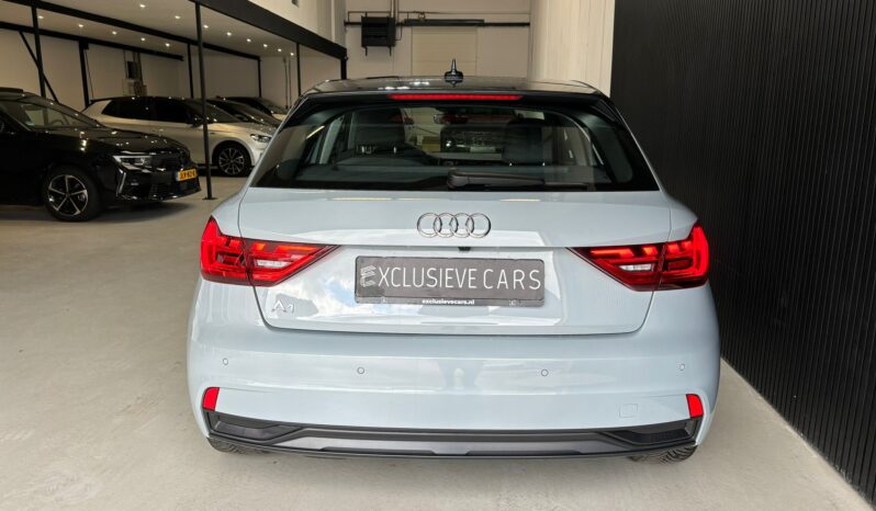 
								Audi A1 Sportback 30 TFSI S edition camera, virtual volledig									