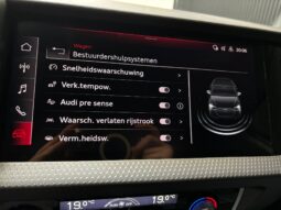
										Audi A1 Sportback 30 TFSI S edition camera, virtual volledig									