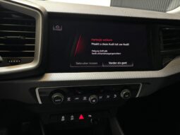
										Audi A1 Sportback 30 TFSI S edition camera, virtual volledig									