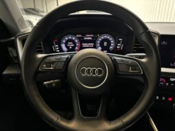 
										Audi A1 Sportback 30 TFSI S edition camera, virtual volledig									