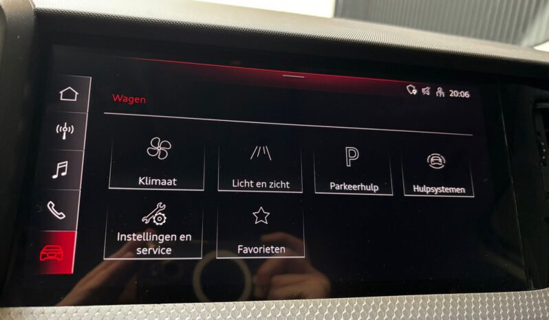 
								Audi A1 Sportback 30 TFSI S edition camera, virtual volledig									