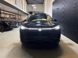 
										Volkswagen T-Roc 1.5 eTsi R-Line bomvol *Pano*H/K*Head-Up*360camera volledig									