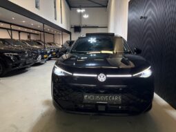 
										Volkswagen T-Roc 1.5 eTsi R-Line bomvol *Pano*H/K*Head-Up*360camera volledig									